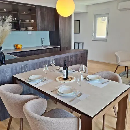 Lux Panorama Apartment